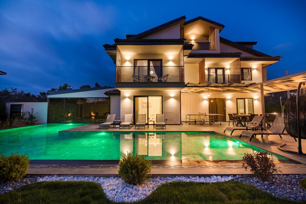 Luxury Villa in Fethiye - Private Pools, Garden, Sauna, Short and Long ...